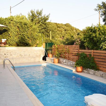 Eco Cottage Vedere With Pool Vederoi ภายนอก รูปภาพ