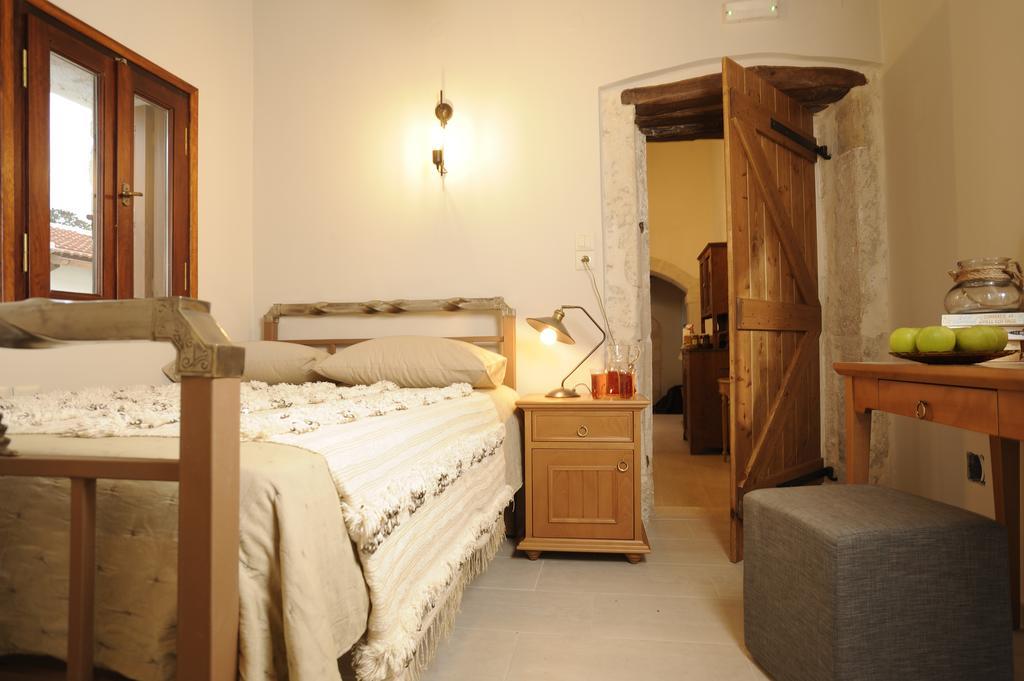 Eco Cottage Vedere With Pool Vederoi ภายนอก รูปภาพ